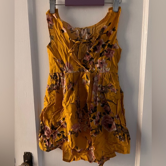 BNWT hi low dress - Picture 2 of 4